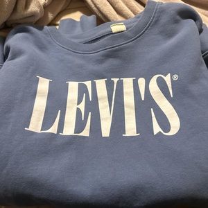 levi’s crewneck